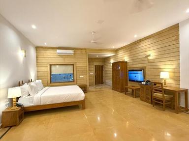 hotel room main image