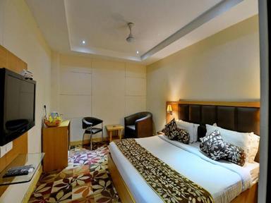 hotel room main image