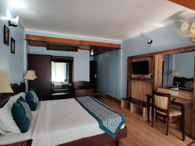hotel room main image