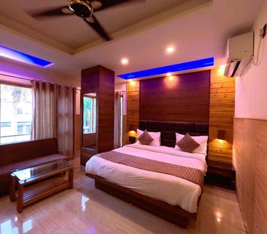 hotel room main image