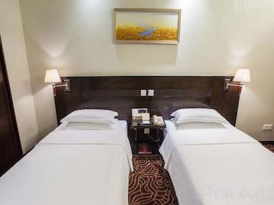 hotel room main image