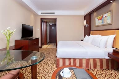 hotel room main image
