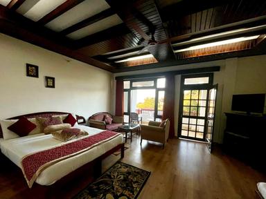 hotel room main image