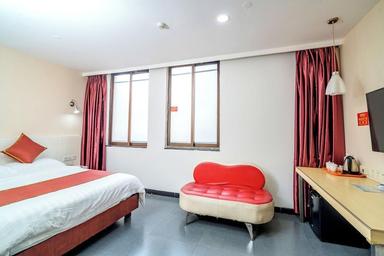 hotel room main image