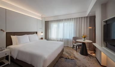 hotel room main image