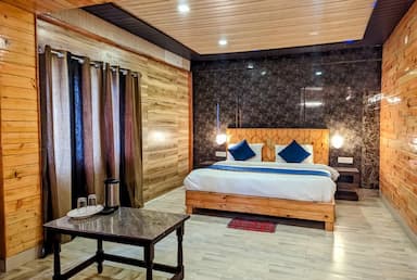 hotel room main image