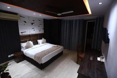 hotel room main image