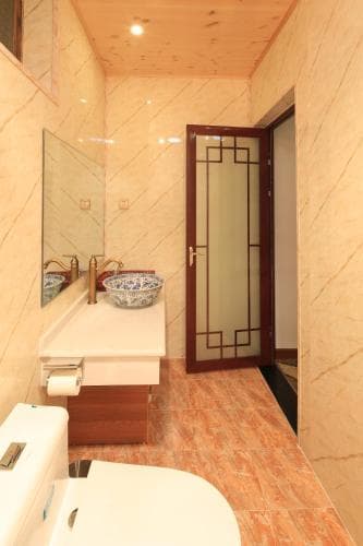 hotel room main image