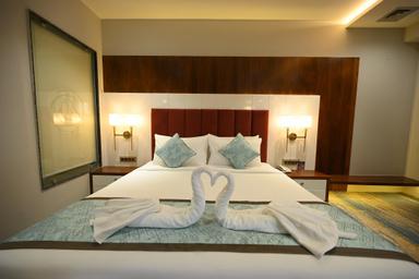 hotel room main image