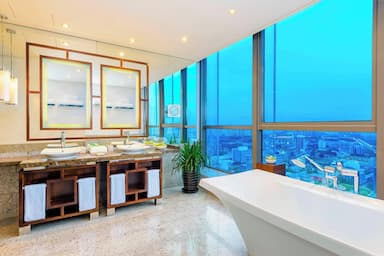 hotel room main image