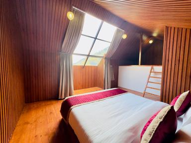 hotel room main image