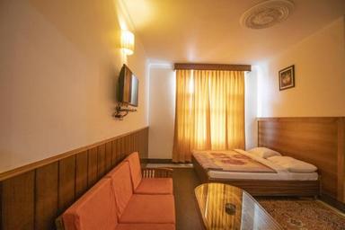 hotel room main image