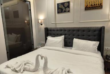 hotel room main image
