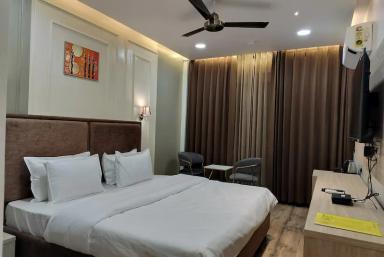 hotel room main image