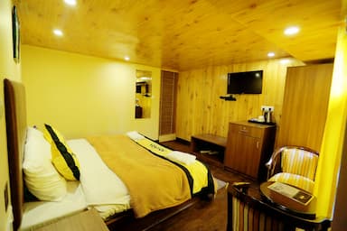 hotel room main image