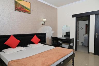 hotel room main image