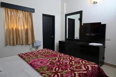 hotel room main image