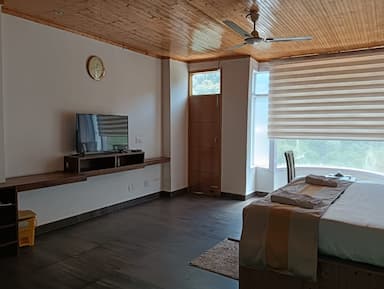 hotel room main image