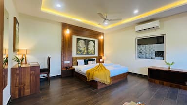 hotel room main image