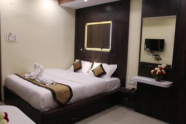 hotel room main image