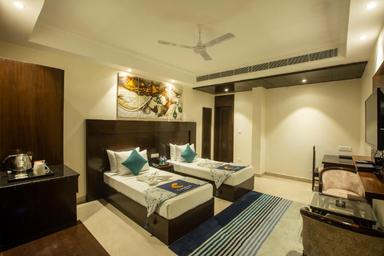 hotel room main image