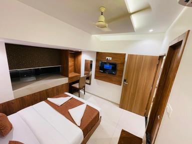 hotel room main image