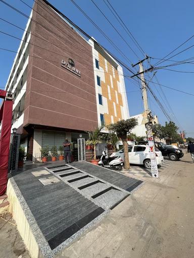 hotel info img