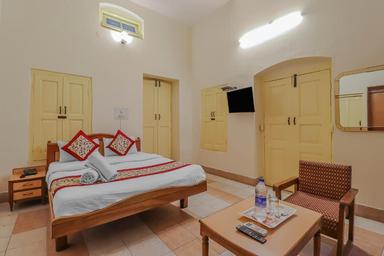 hotel room main image