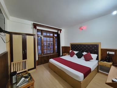 hotel room main image