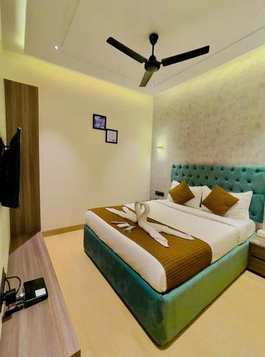 hotel info img