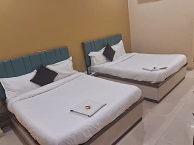 hotel room main image