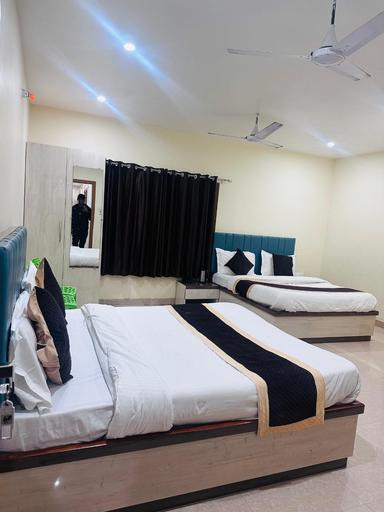 hotel room main image
