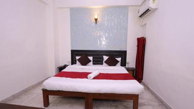 hotel room main image