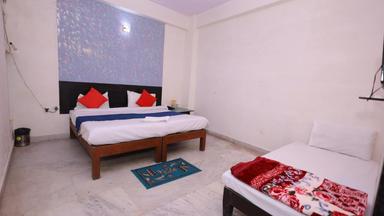 hotel room main image