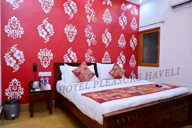 hotel room main image