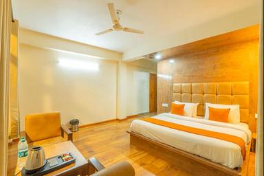 hotel room main image