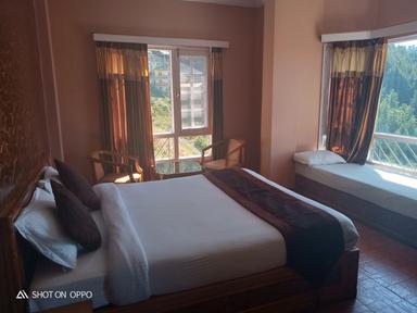 hotel room main image