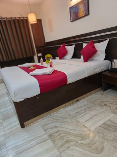 hotel room main image