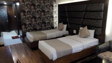 hotel room main image