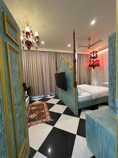 hotel room main image