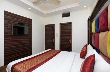 hotel room main image