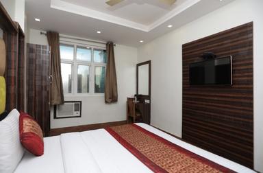 hotel room main image