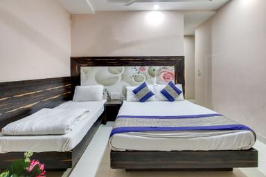 hotel room main image