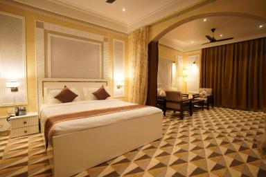 hotel room main image
