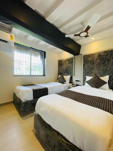 hotel room main image