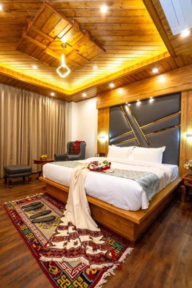 hotel room main image