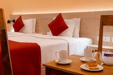hotel room main image