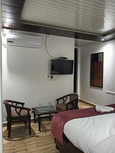 hotel room main image