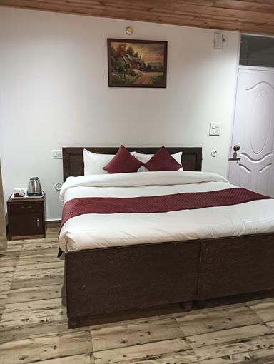 hotel room main image