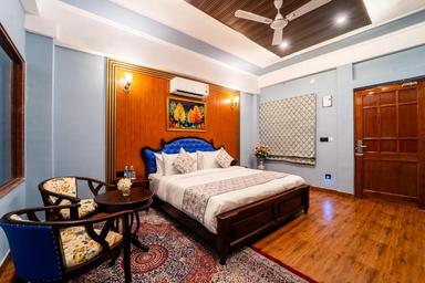 hotel room main image